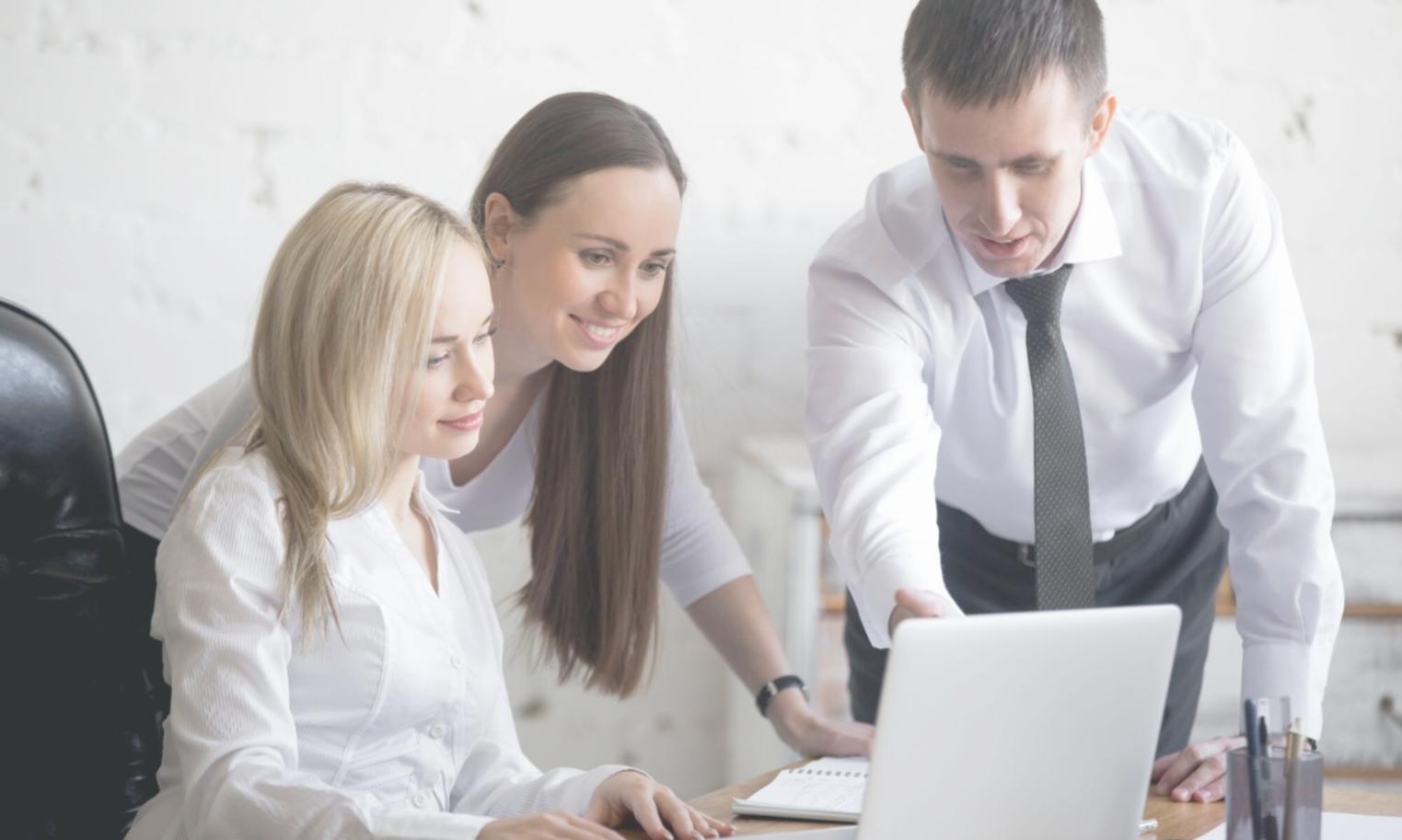 Espacio de trabajo colaborativo donde desarrollamos estrategias financieras personalizadas